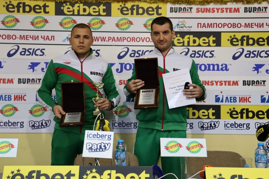 Световният шампион по кикбокс Мариян Петков и треньорът му Галин Методиев отличени с награди за 2022 г.