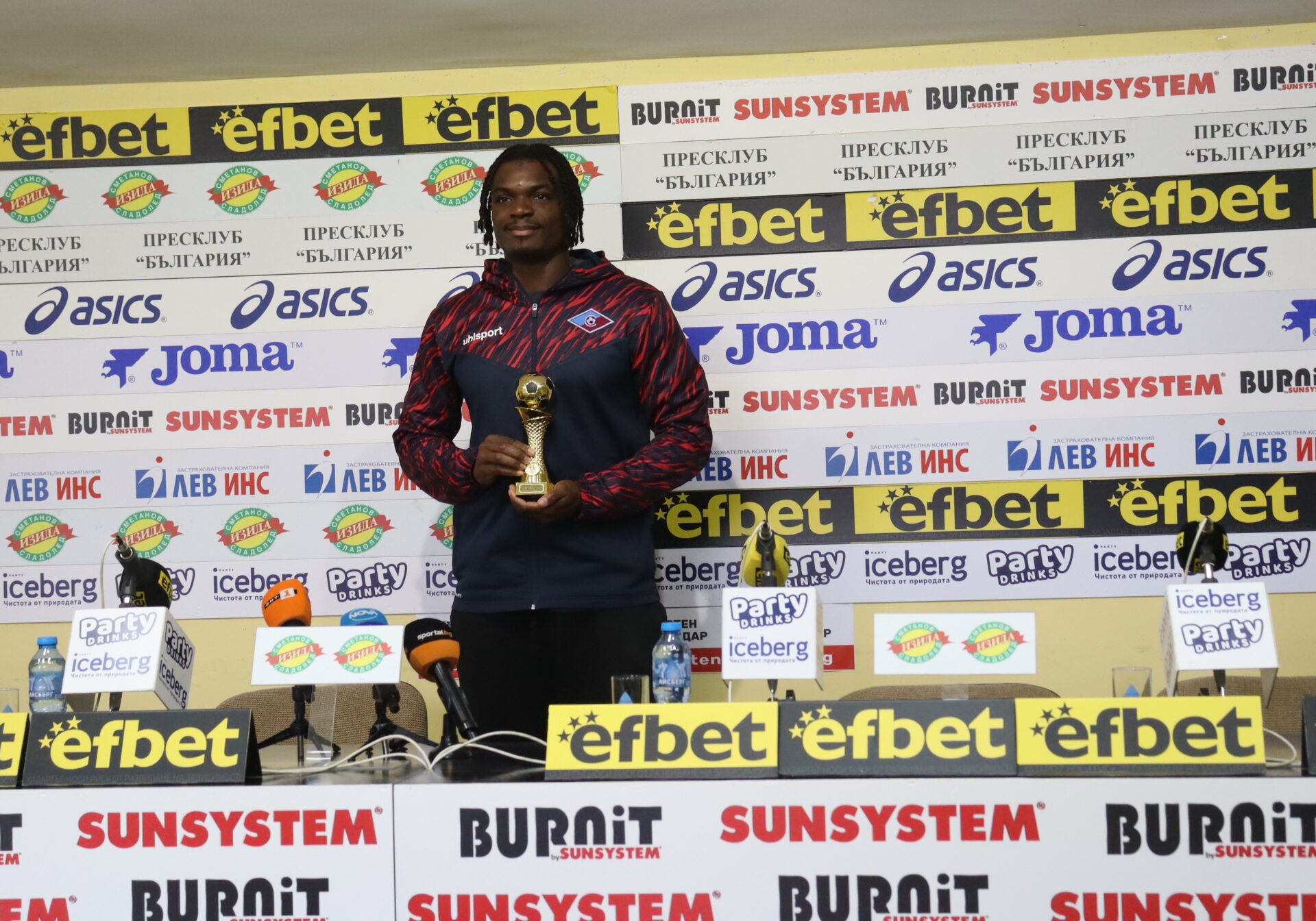 Играч №1 на 12-и кръг Бертран Фурие: "Искам да спечеля голмайсторския приз, но не ставам и лягам с тази мисъл"