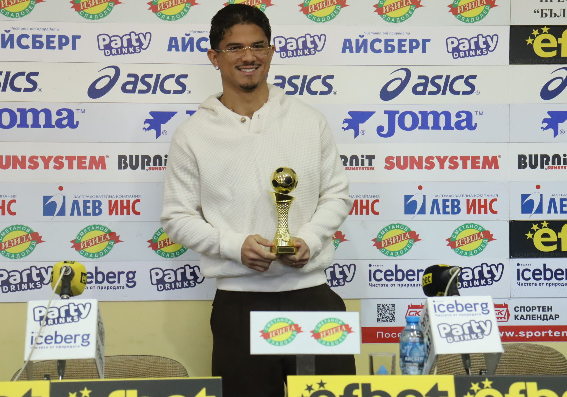 №1 на 21-ви кръг Евертон Бала: "Футболният ми живот започна в "Левски"! Тук се отварям към света!"