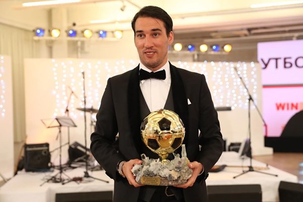 ЧЕТВЪРТЪК,26.3.26, 13.00-ФУТБОЛ-„ЗЛАТНА ТОПКА“ ЗА ИВЕЛИН ПОПОВ-НАГРАЖДАВАНЕ