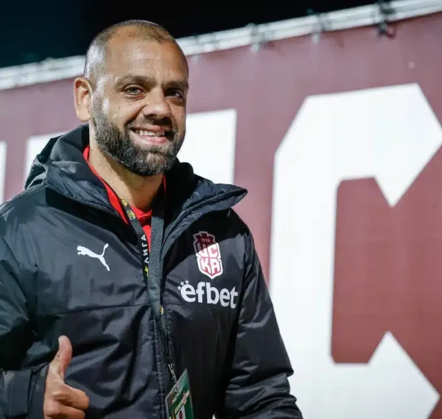 ЧЕТВЪРТЪК,23.4.26, 13.00-ФУТБОЛ-ЦСКА 1948 ПРЕДИ СТАРТА НА ПЛЕЙОФИТЕ В EFBET ЛИГА