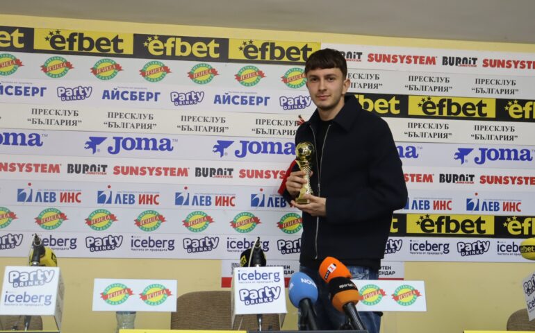 ЧЕТВЪРТЪК,23.4.26, 11.30-ФУТБОЛ-ФУТБОЛИСТ НА МЕСЕЦА- КРИСТИЯН БАЛОВ /СЛАВИЯ/